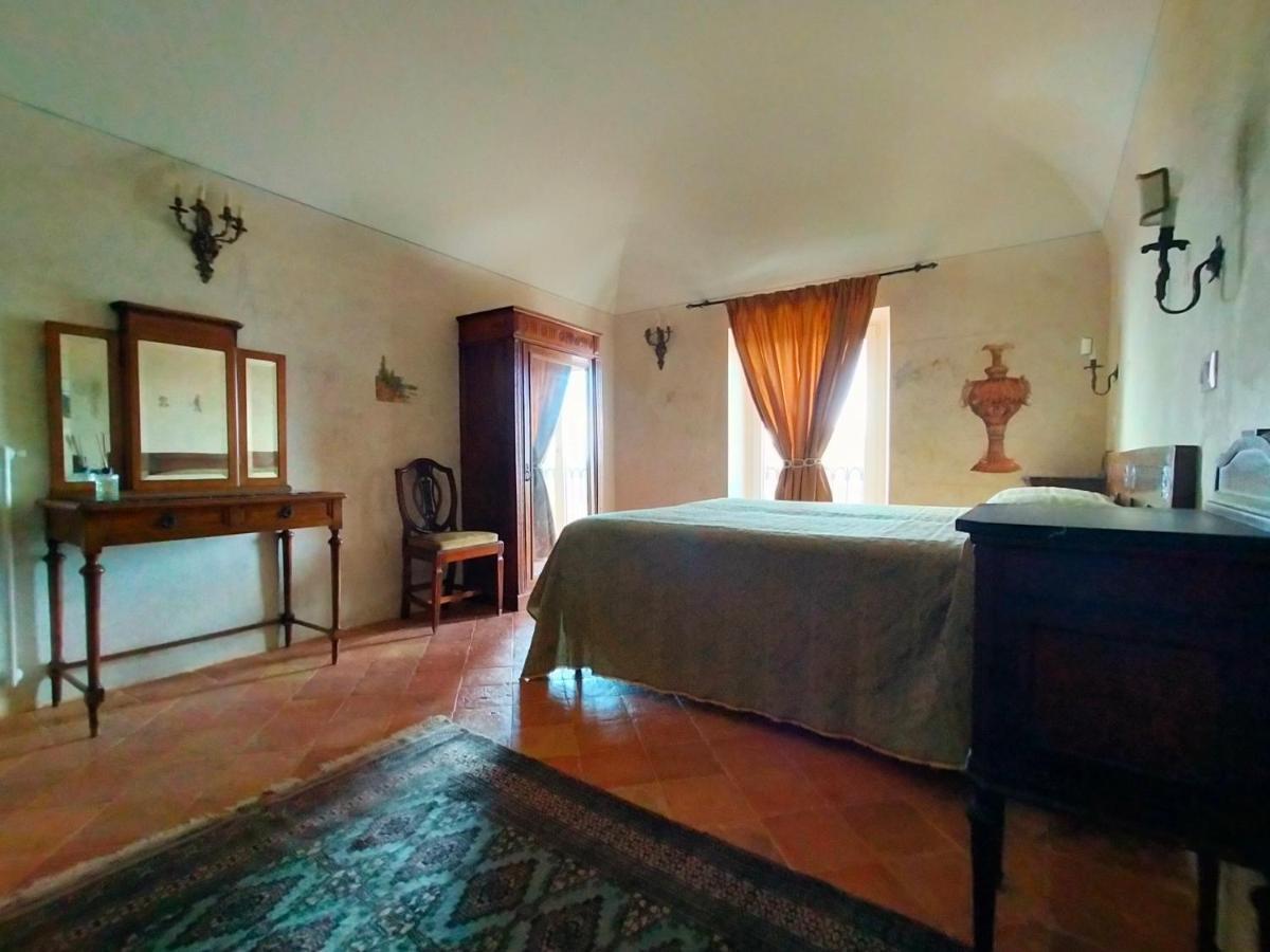 Dimora Sessanio Bed & Breakfast Santo Stefano Di Sessanio Exterior photo